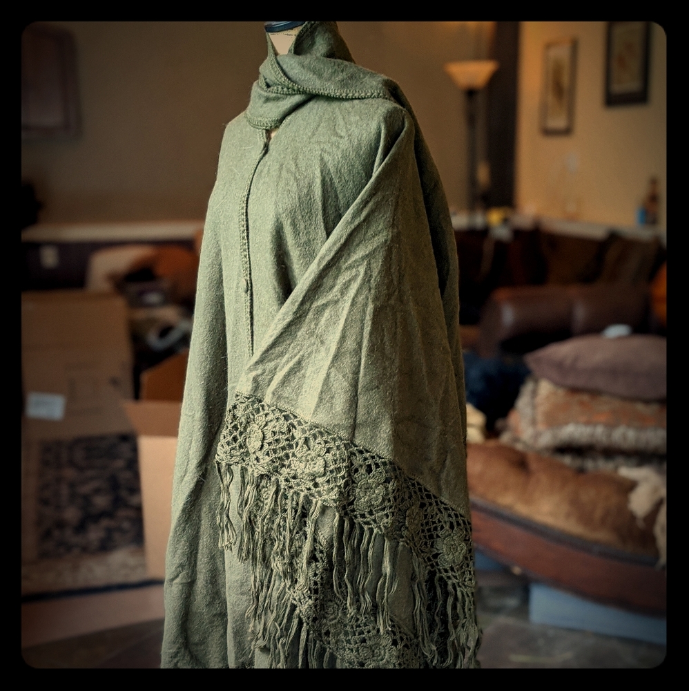 Novica Alpaca Olive Green Rauna Cloak